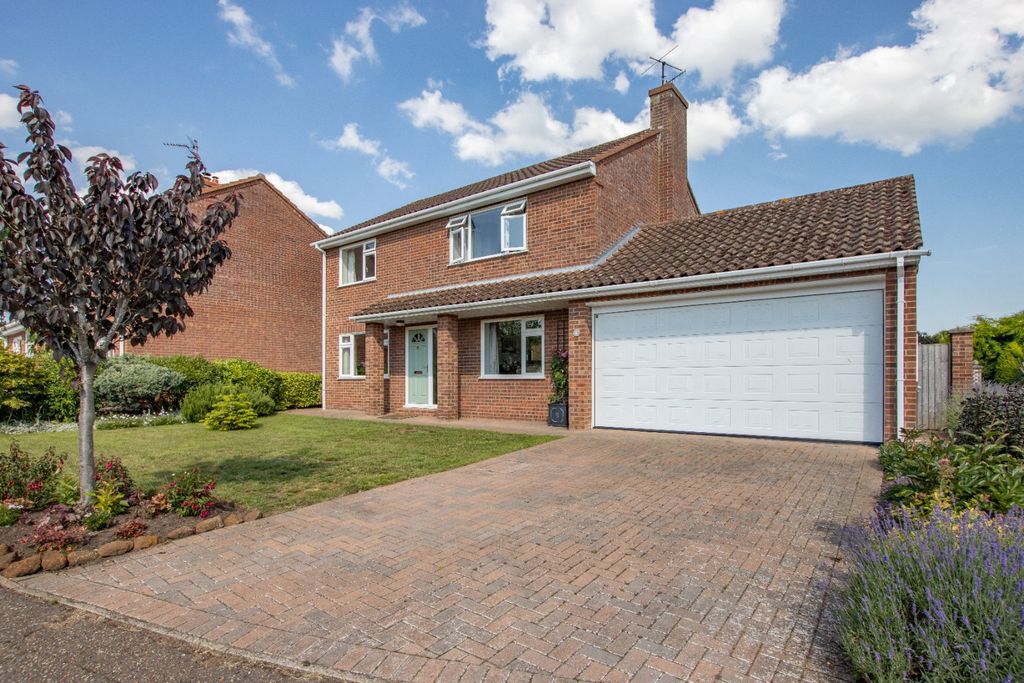 Property photo 1 of 29 5256553