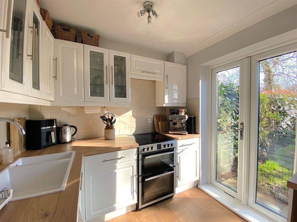 Property photo 3 of 12 57 The Briary - Kitchen1.Jpg