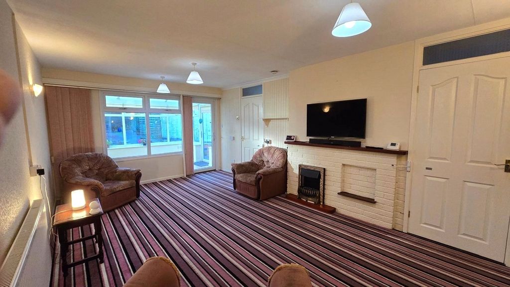 Property photo 3 of 10 Picture No. 07