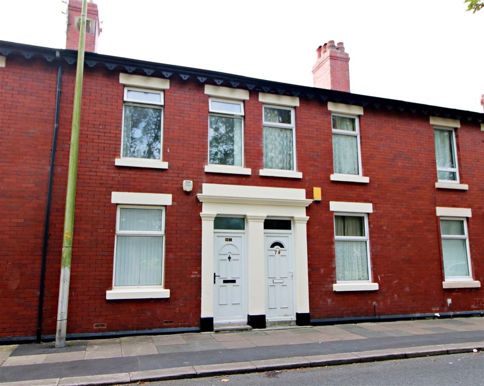 Property photo 1 of 9 External.Jpg
