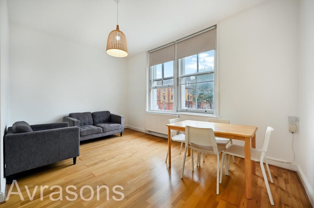 Property photo 1 of 10 Living Room