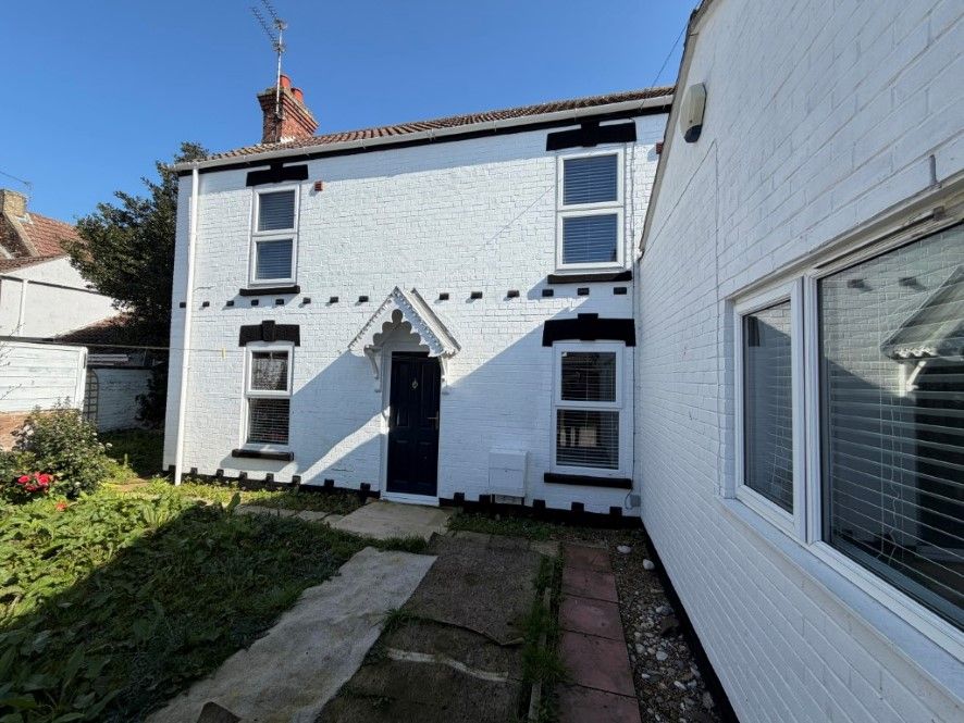 Property photo 2 of 21