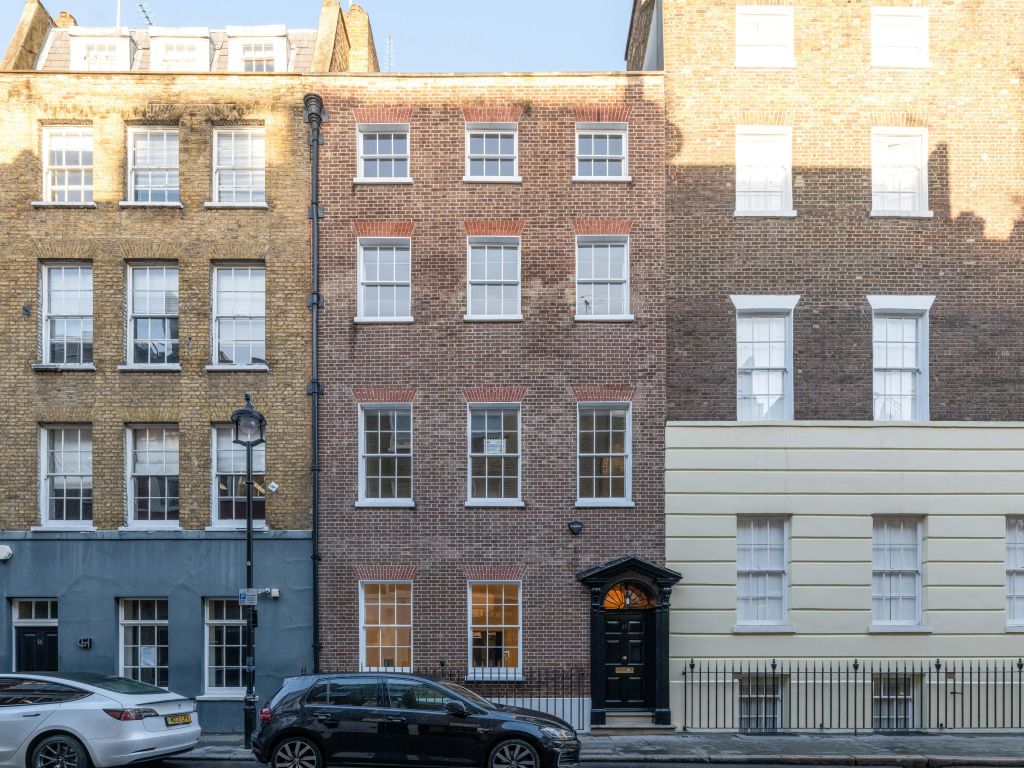 Property photo 2 of 15 Facade 1.Jpg