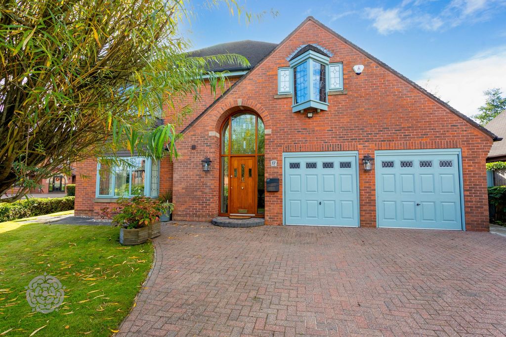 Property photo 1 of 42