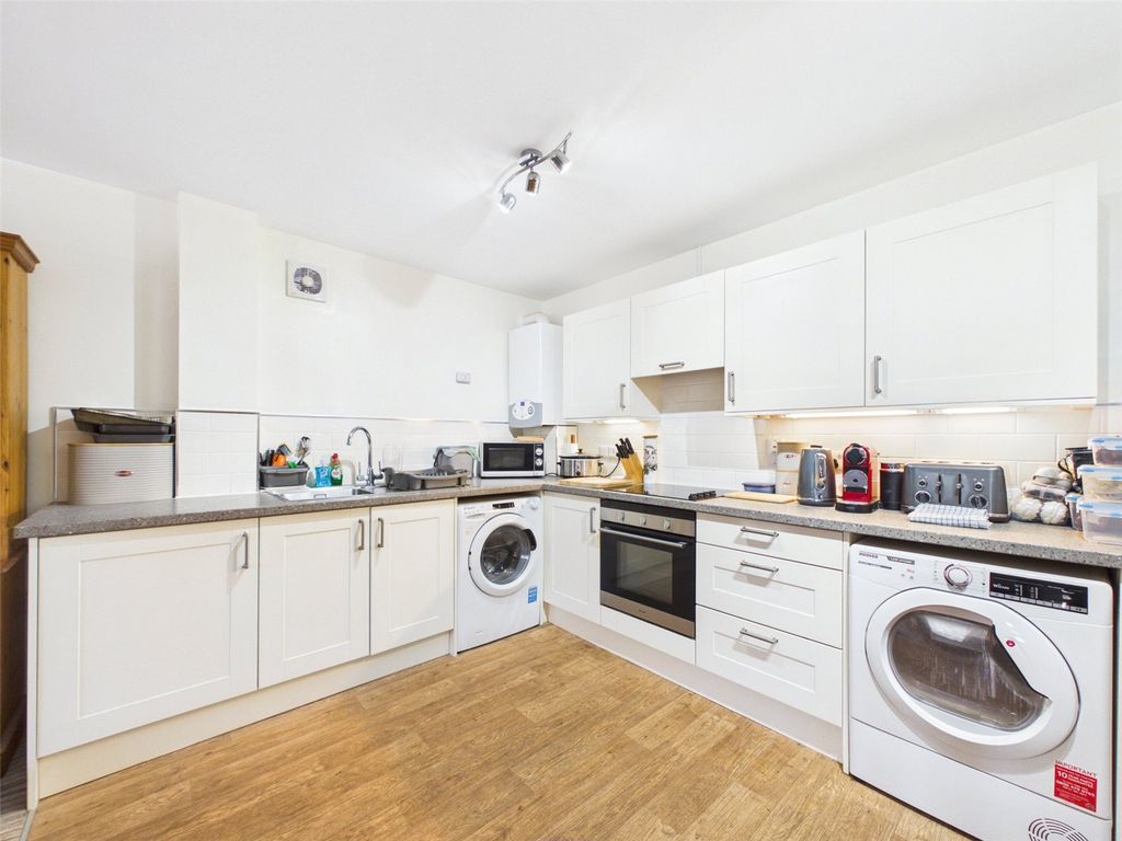Property photo 2 of 10 Picture No. 05