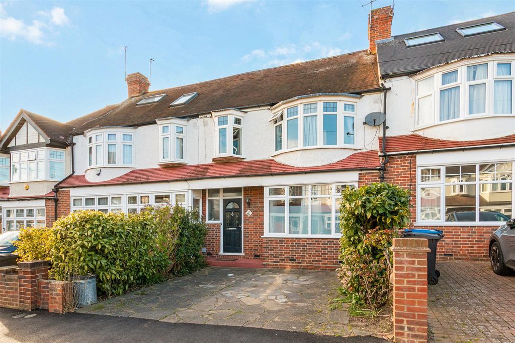 Property photo 1 of 11 External