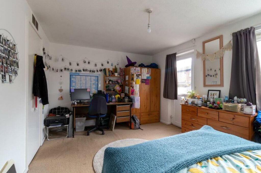 Property photo 3 of 6 Picture No. 03