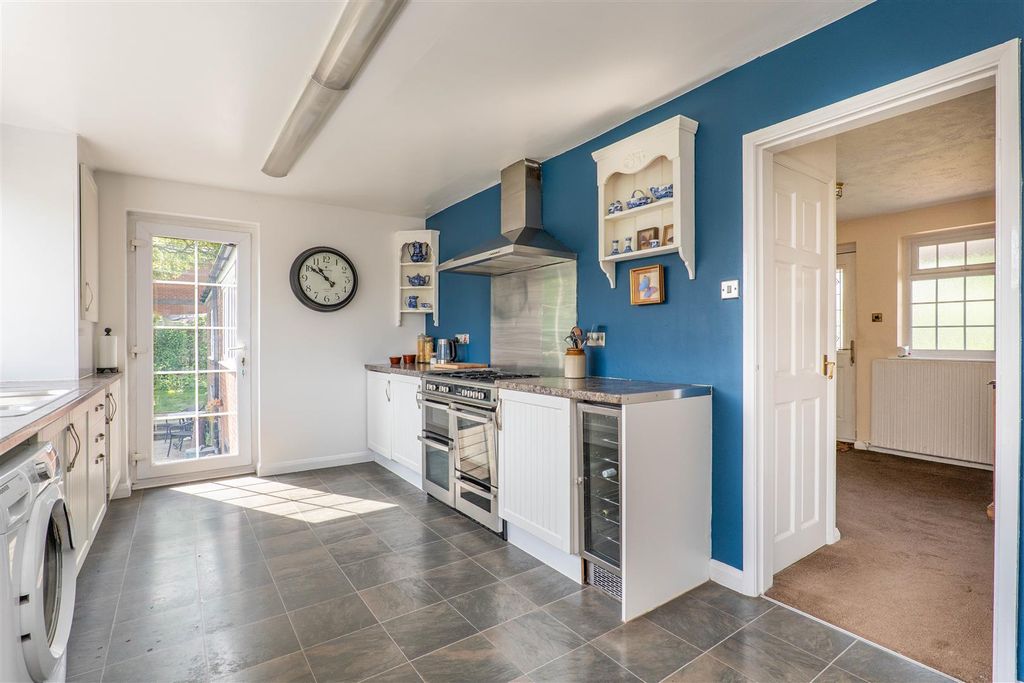 Property photo 3 of 42 Kitchen