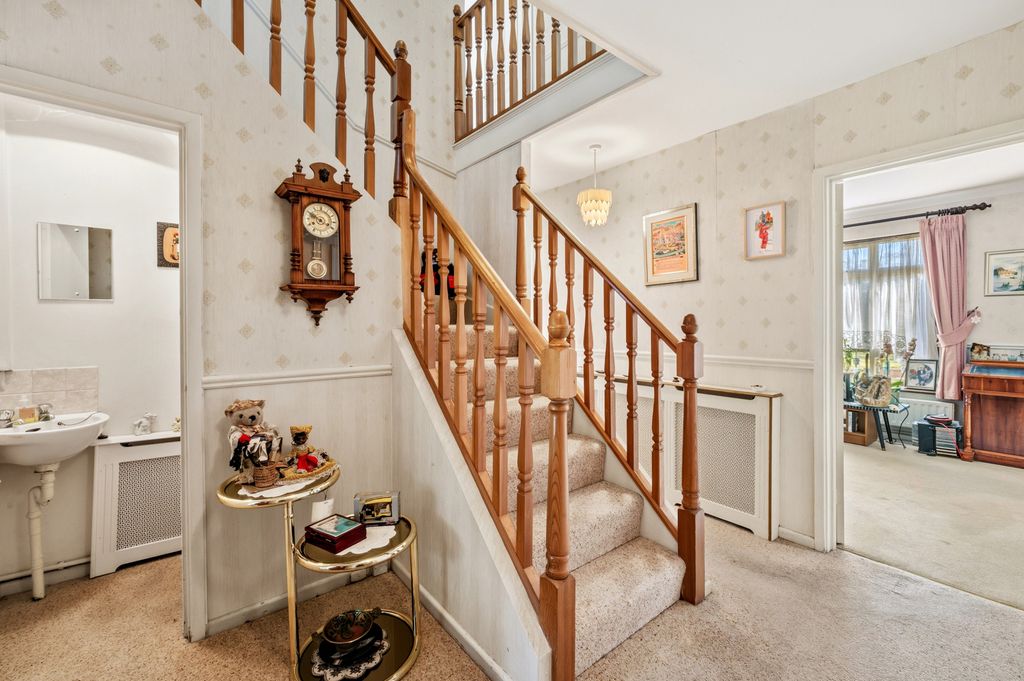 Property photo 3 of 30 Picture No. 04