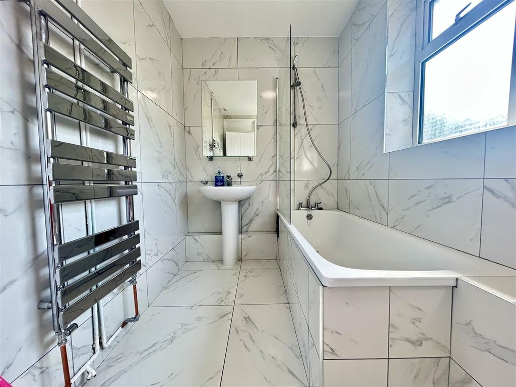 Property photo 2 of 10 Img_1996.Jpg