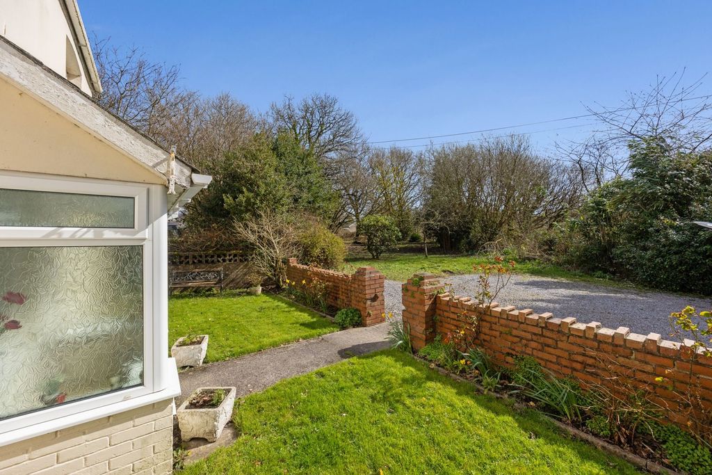 Property photo 3 of 30