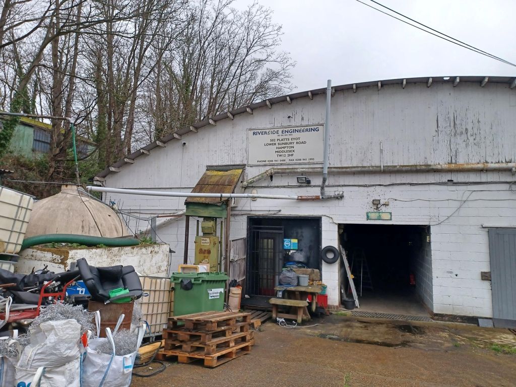 Property photo 1 of 1