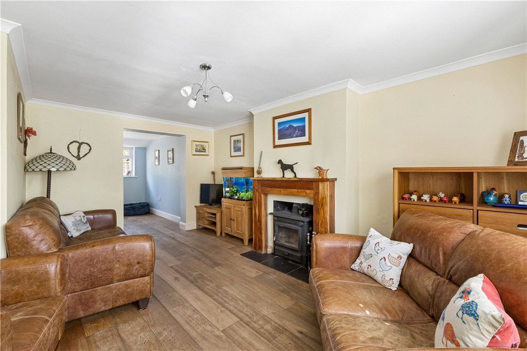 Property photo 3 of 23 Sitting Room