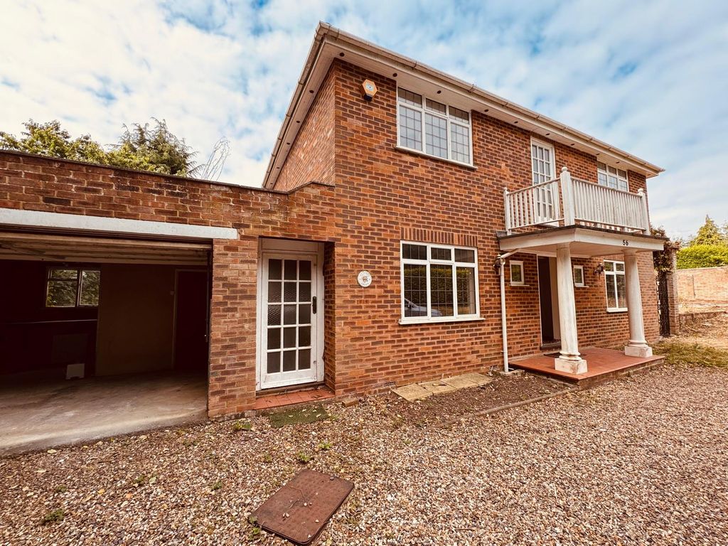 Property photo 2 of 31