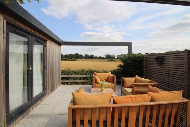 Property photo 3 of 31 Photo 22