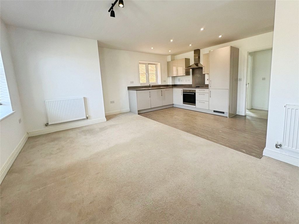 Property photo 2 of 10 Picture No. 08