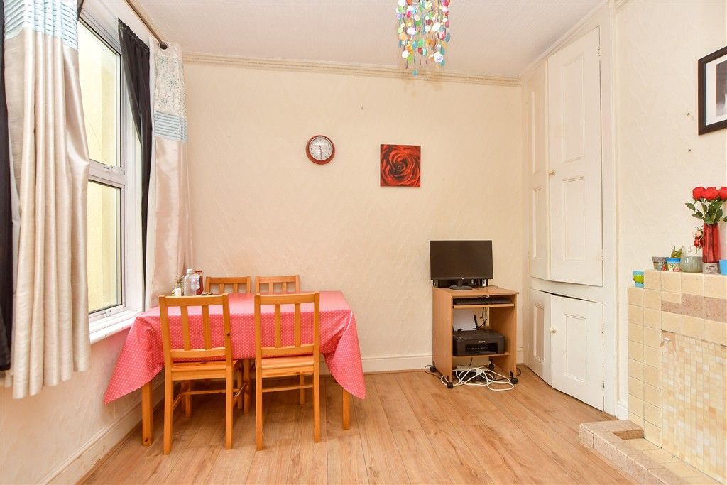 Property photo 1 of 7 External (Web)