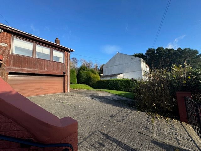 Property photo 2 of 47