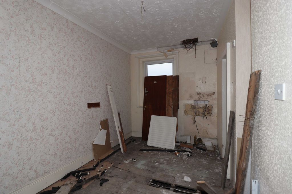 Property photo 3 of 6 32 Wellesley Road, Great Yarmouth Nr30 1EU