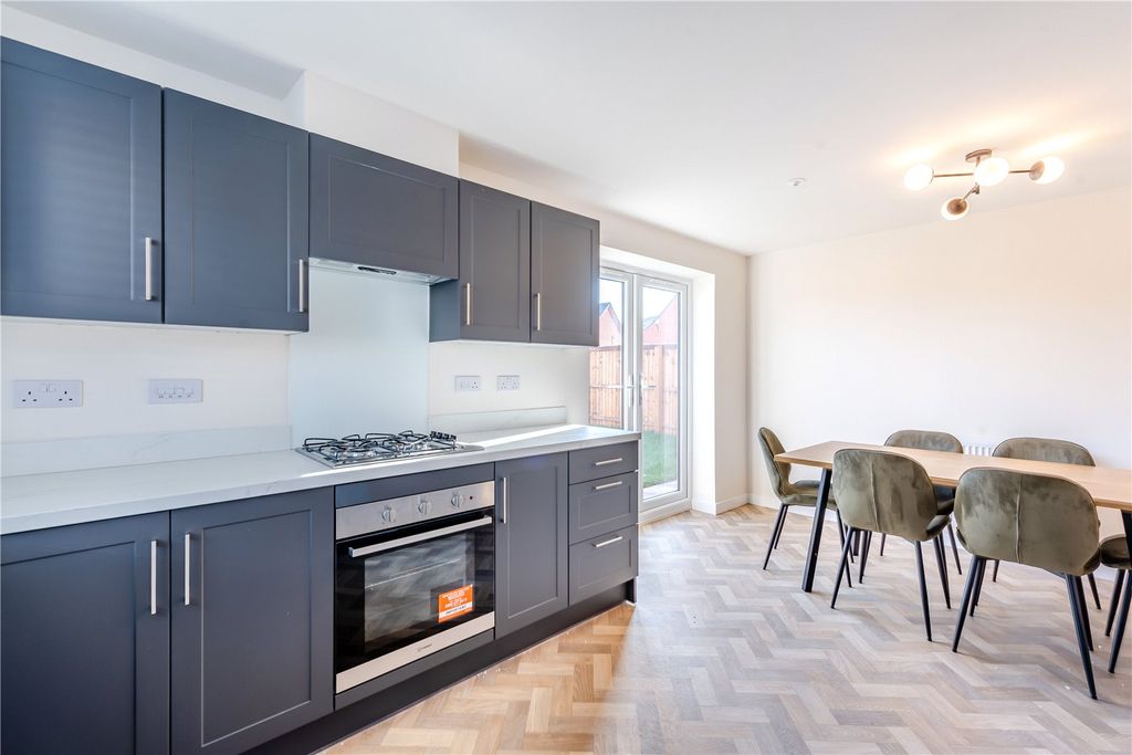 Property photo 3 of 8 Picture No. 09