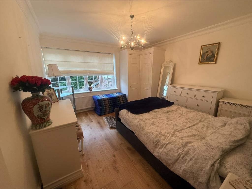 Property photo 3 of 8 Bedroom