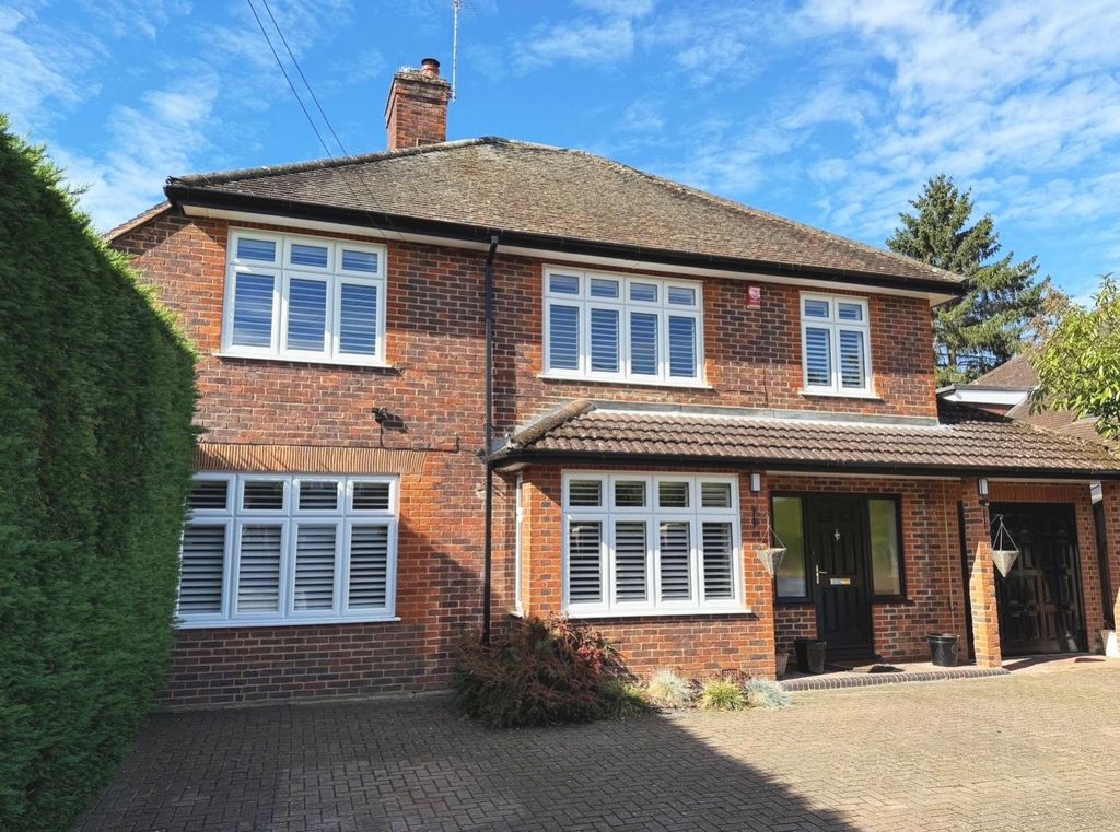 Property photo 1 of 23 Front