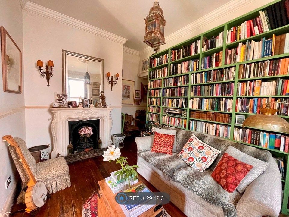 Property photo 2 of 12 Living Room