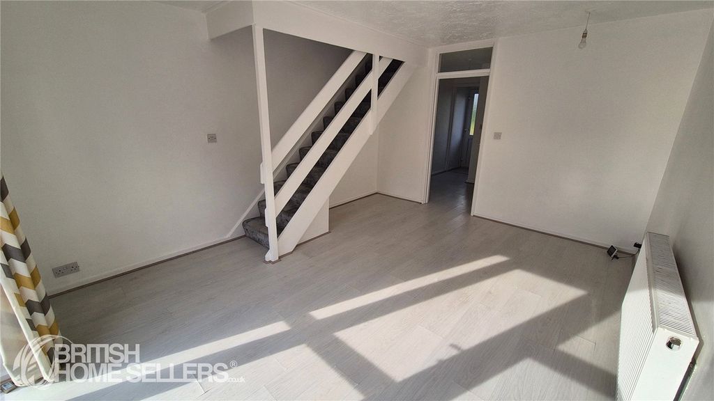 Property photo 3 of 25 Picture No. 11