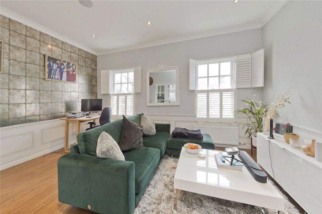 Property photo 1 of 9