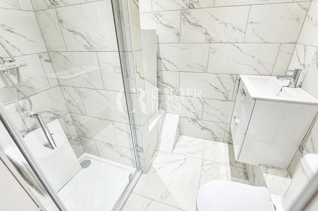 Property photo 3 of 12 Shower Room