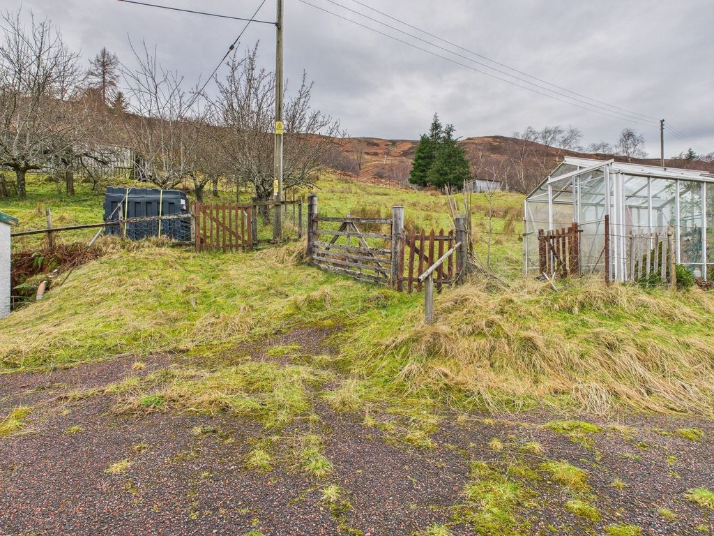 Property photo 3 of 42