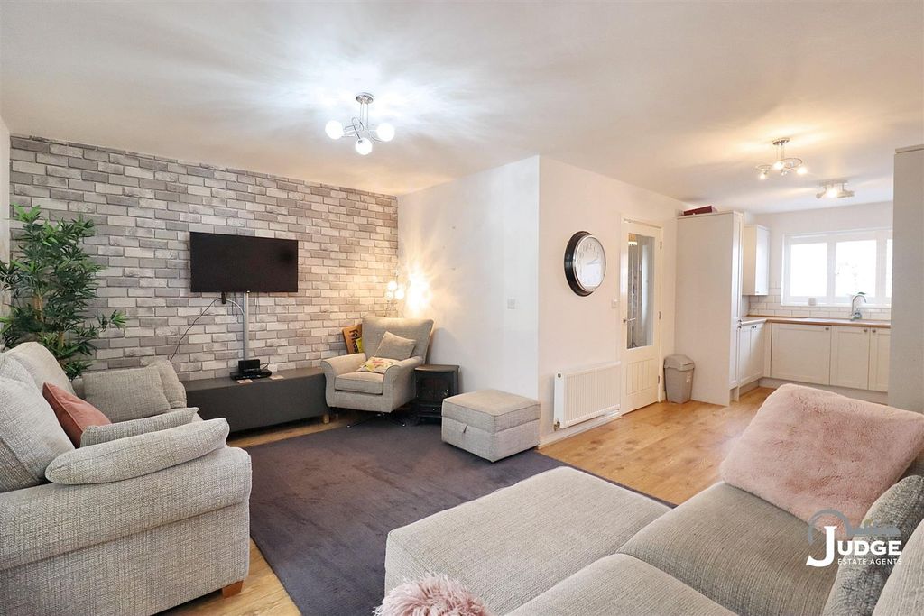 Property photo 3 of 26 Img_7072.Jpg