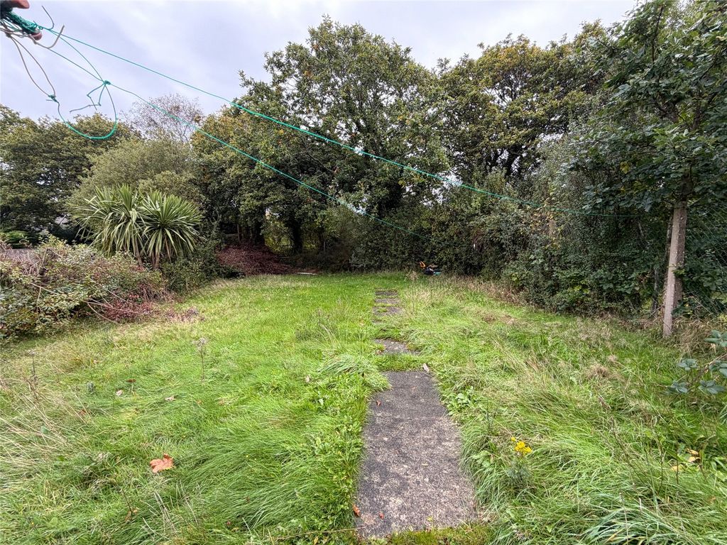 Property photo 3 of 4 Picture No. 04