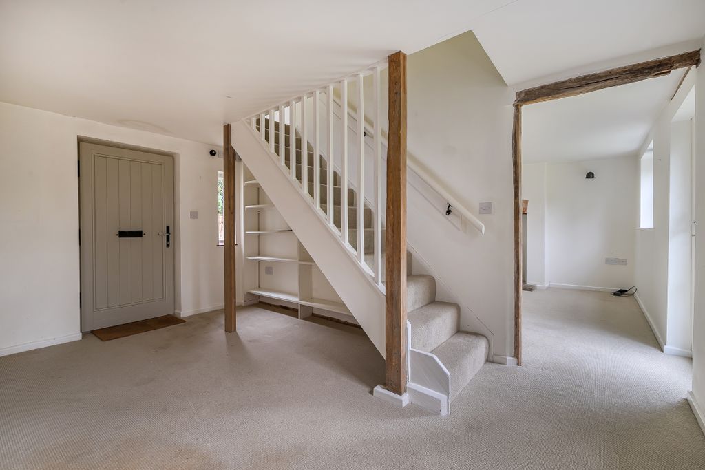 Property photo 3 of 24