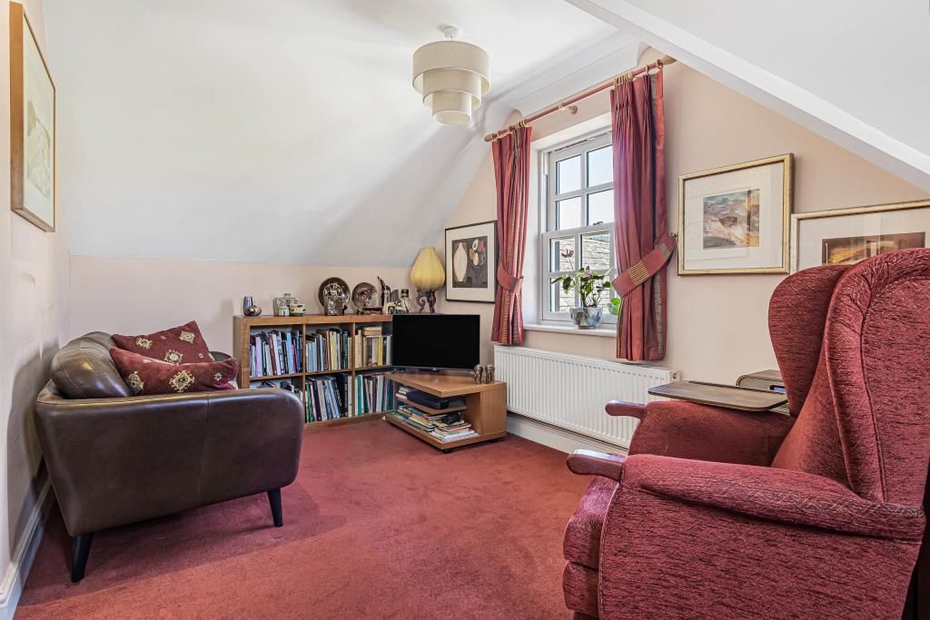 Property photo 2 of 11 11_84104.Jpg