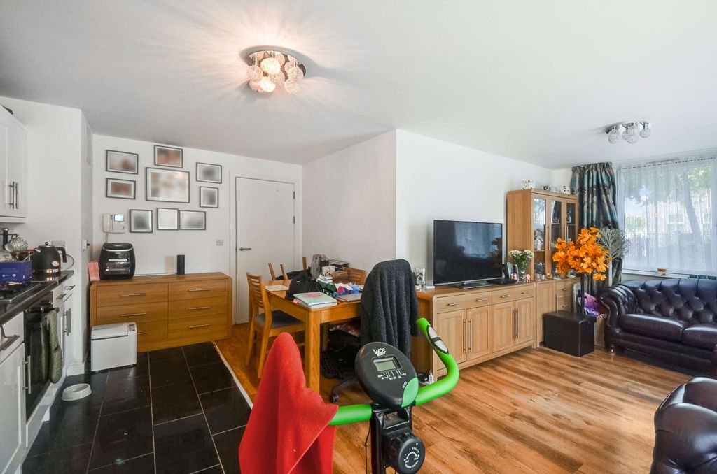Property photo 2 of 19 Open Plan Living Area_Pic_ (5).Jpg