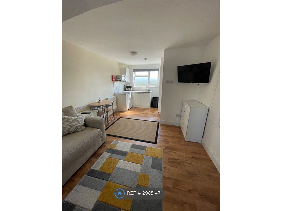 Property photo 2 of 3