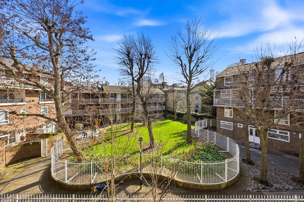 Property photo 1 of 18 Photos-16.Jpg