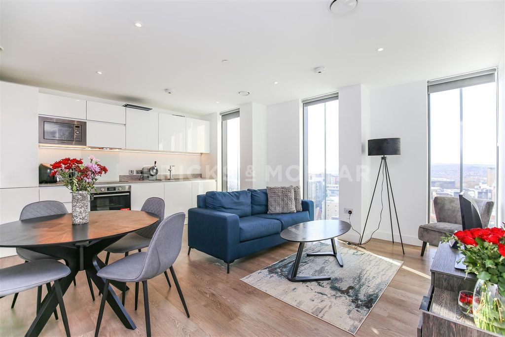 Property photo 3 of 17 Dab7Drbuzeaprglcj2Nkew.Jpg