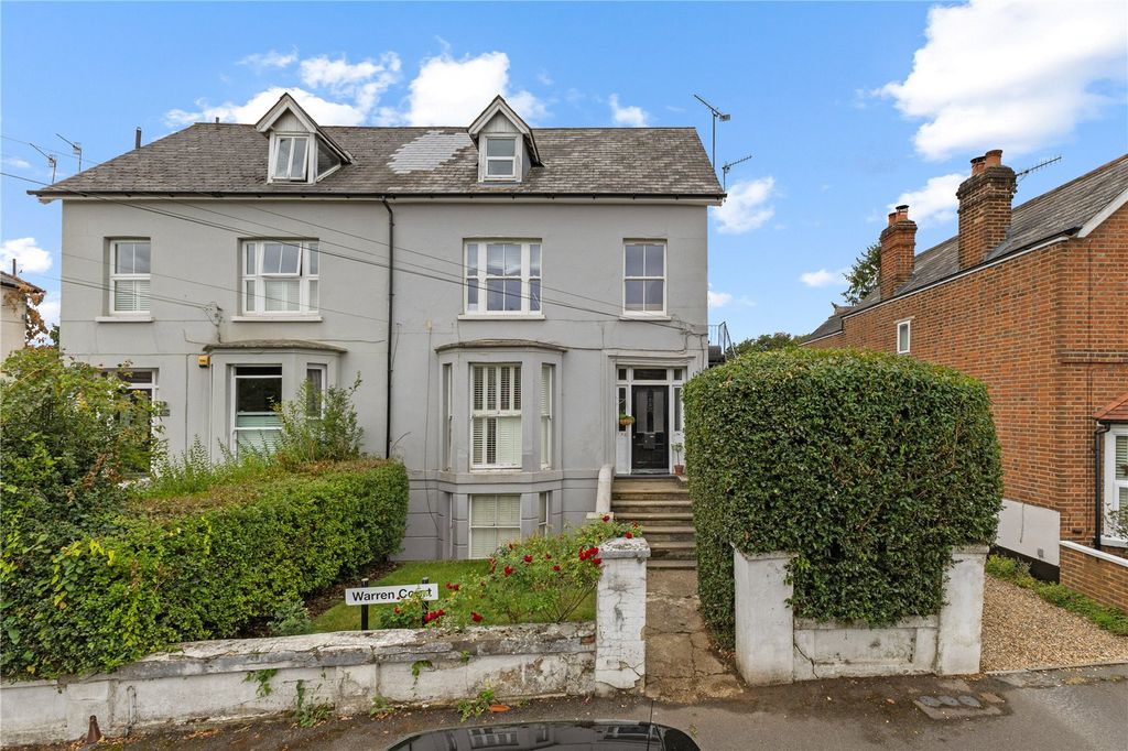 Property photo 1 of 12 Warren Court