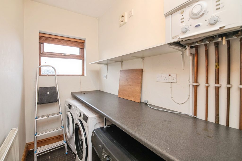 Property photo 2 of 23