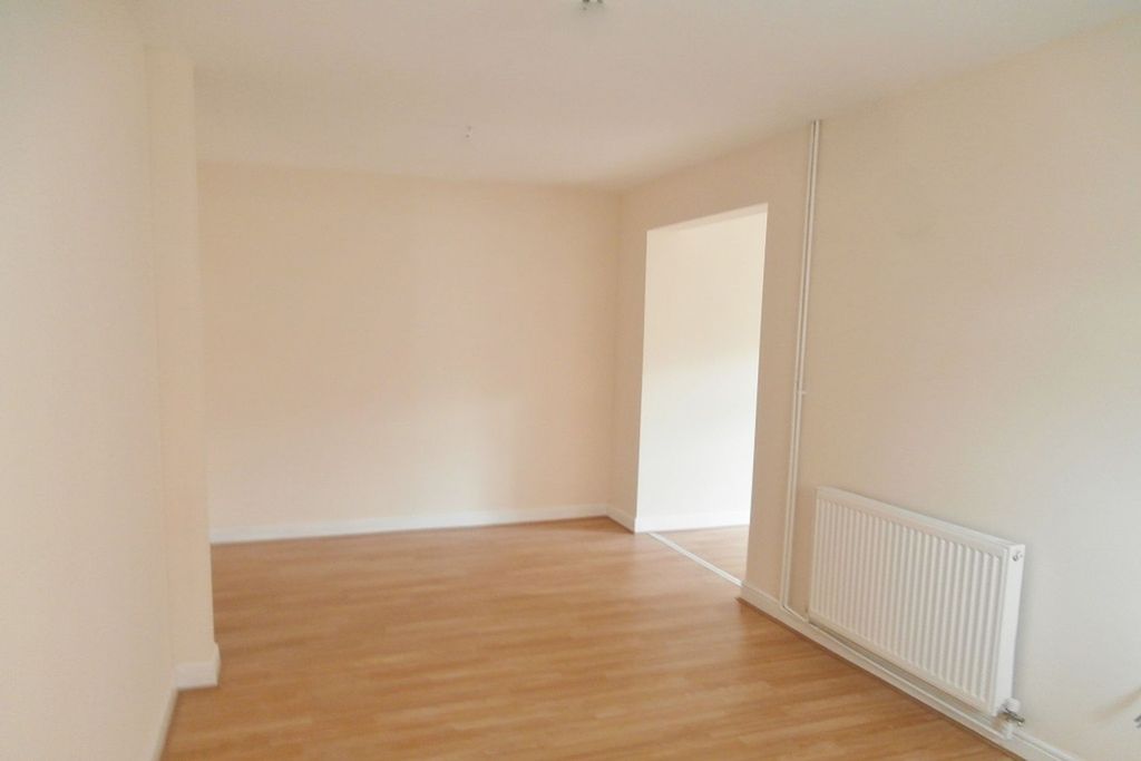 Property photo 3 of 5 Dining Room