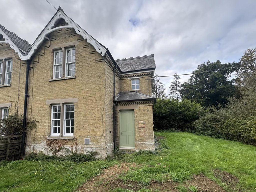 Property photo 1 of 7 Front