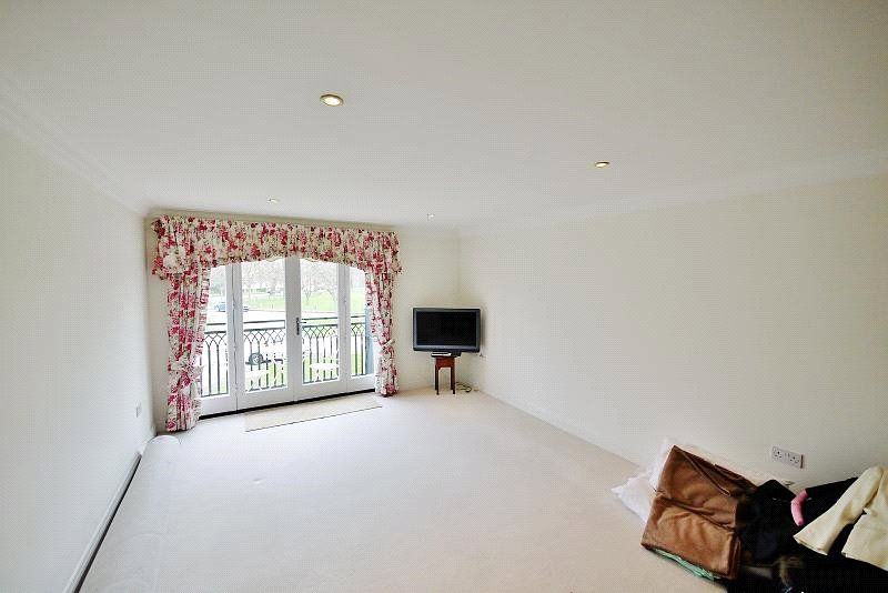 Property photo 2 of 8 Picture No. 02