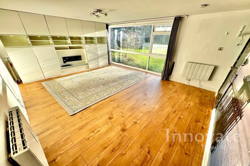 Property photo 3 of 10 Photo 24