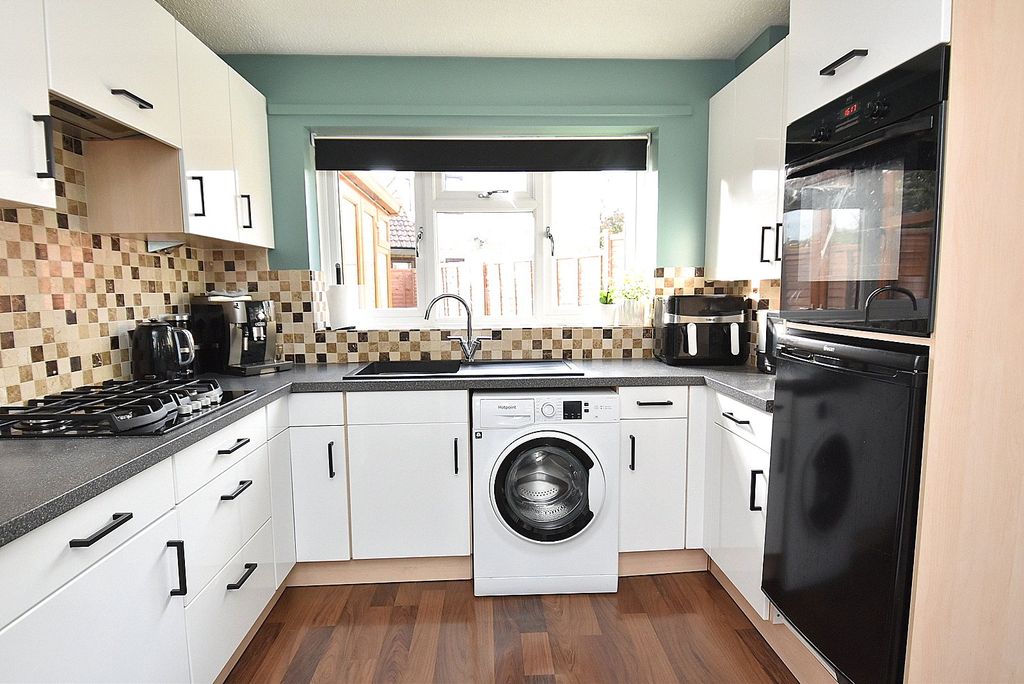 Property photo 2 of 11 Picture No. 20