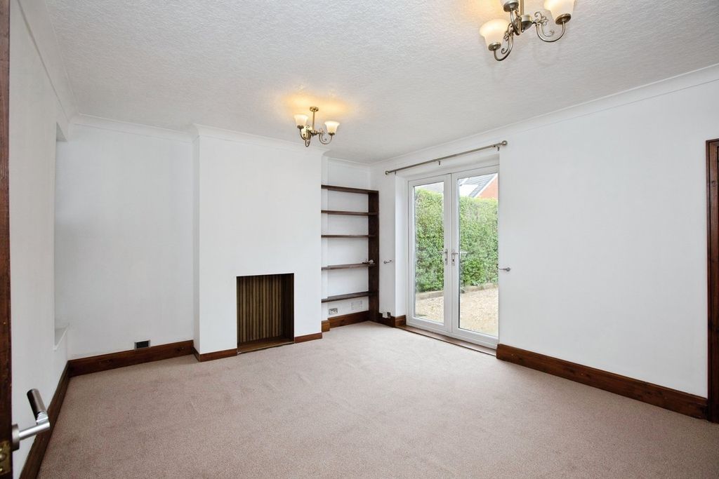 Property photo 3 of 19