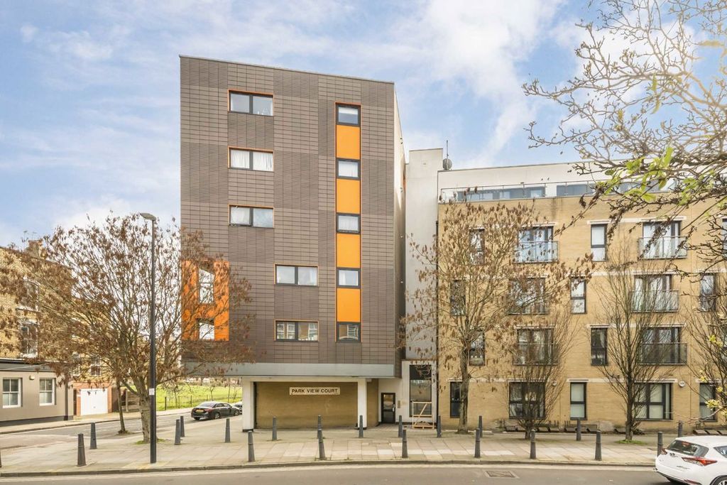 Property photo 1 of 5