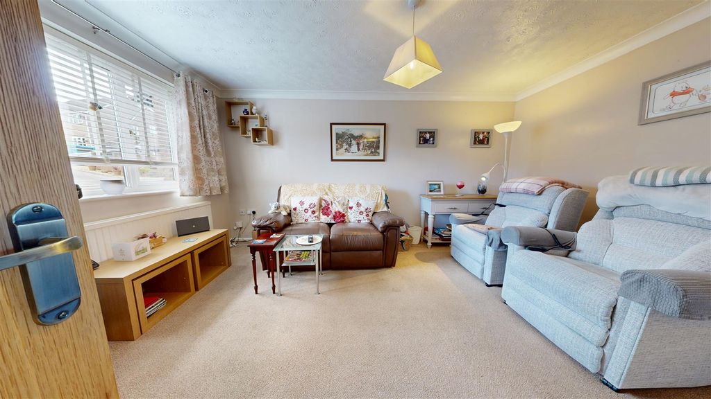 Property photo 2 of 24 04212026_160939.Jpg