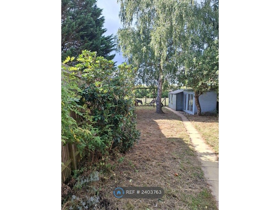 Property photo 3 of 35